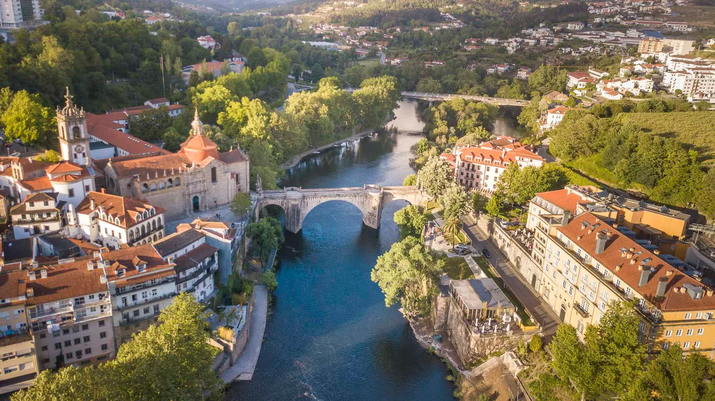 Aerial view of Amarante, the Tâmega River, and São Gonçalo Bridge.